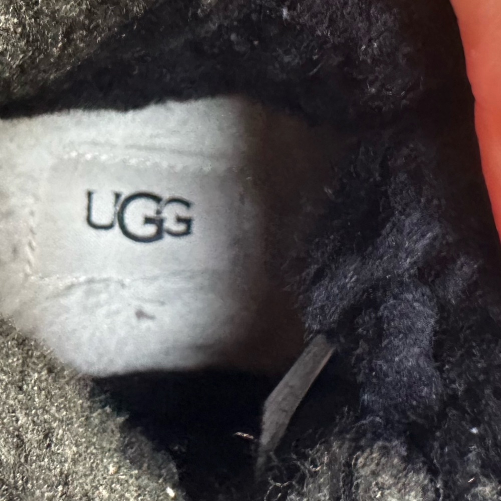 UGG Women’s Black Suede Lace-Up Ankle Neumel II Chukka Boots- Size 6 - Picture 3 of 11